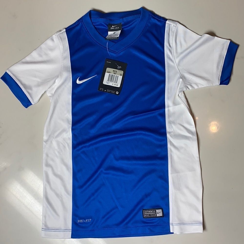 Nike Boys XS Soccer T-Shirt